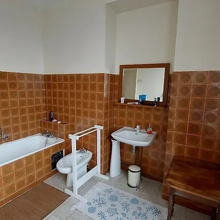 2 Dans Maison Bourgeoise Avec Piscine, Proche Et Roissy Lizy-sur-Ourcq